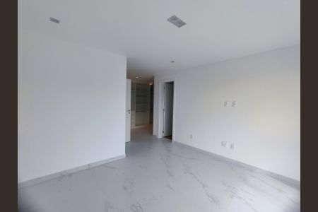 Casa de condomínio para alugar com 315m², 4 quartos e 2 vagasSuíte 2