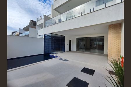 Casa de condomínio para alugar com 315m², 4 quartos e 2 vagasÁrea externa