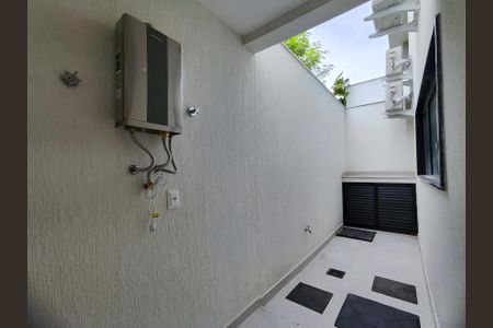 Casa de condomínio para alugar com 315m², 4 quartos e 2 vagasÁrea de Serviço