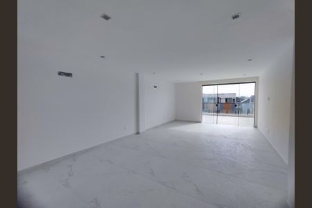 Casa de condomínio para alugar com 315m², 4 quartos e 2 vagasSuíte 1