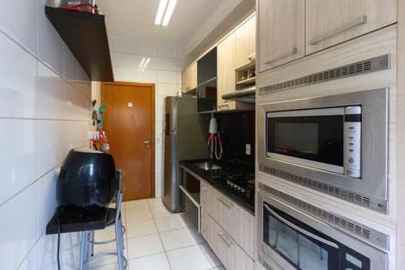 Apartamento à venda com 56m², 2 quartos e 1 vagaCozinha e Área de Serviço