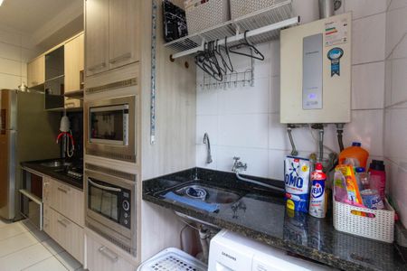 Apartamento à venda com 56m², 2 quartos e 1 vagaCozinha e Área de Serviço