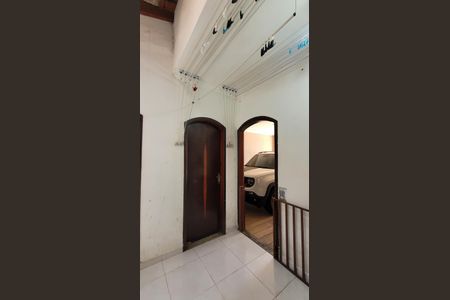 Casa à venda com 340m², 3 quartos e 3 vagas Casa à venda com 340m², 3 quartos e 3 vagasLavanderia