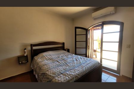 Casa à venda com 340m², 3 quartos e 3 vagas Casa à venda com 340m², 3 quartos e 3 vagasSuíte 1