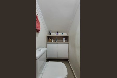 Casa à venda com 340m², 3 quartos e 3 vagas Casa à venda com 340m², 3 quartos e 3 vagasLavabo