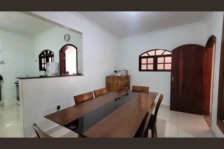 Casa à venda com 340m², 3 quartos e 3 vagas Casa à venda com 340m², 3 quartos e 3 vagasCopa