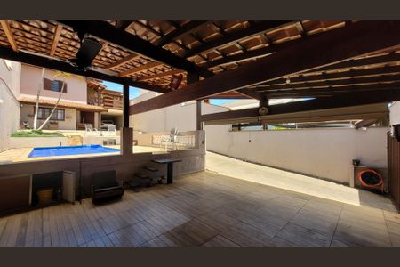 Casa à venda com 340m², 3 quartos e 3 vagas Casa à venda com 340m², 3 quartos e 3 vagasÁrea gourmet