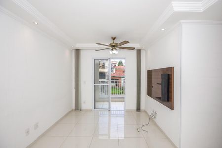Sala de apartamento para alugar com 3 quartos, 76m² em Jardim Bom Tempo, Taboão da Serra