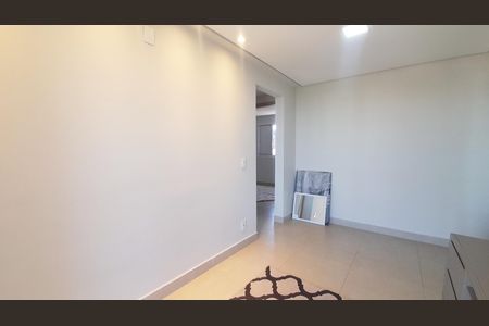 Sala de apartamento para alugar com 2 quartos, 56m² em Aclimação, Uberlândia