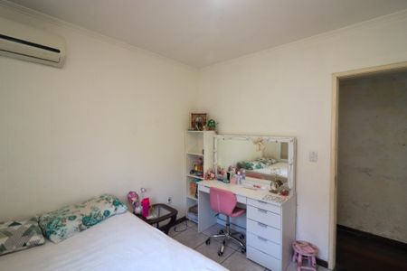 Casa à venda com 329m², 6 quartos e 3 vagasQuarto 3