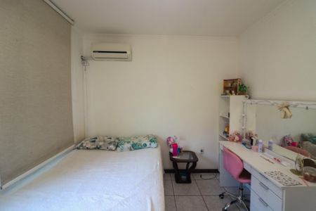 Casa à venda com 329m², 6 quartos e 3 vagasQuarto 3