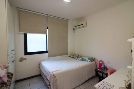 Casa à venda com 329m², 6 quartos e 3 vagasQuarto 3