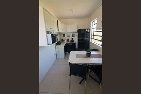 Casa à venda com 329m², 6 quartos e 3 vagasCozinha 2