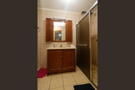 Casa à venda com 329m², 6 quartos e 3 vagasBanheiro da Suíte 1