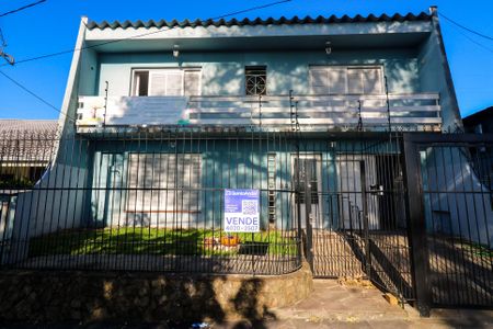 Casa à venda com 329m², 6 quartos e 3 vagasFachada