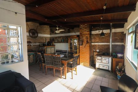 Casa à venda com 329m², 6 quartos e 3 vagasVaranda gourmet