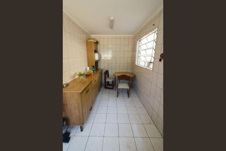 Casa à venda com 329m², 6 quartos e 3 vagasCozinha 1