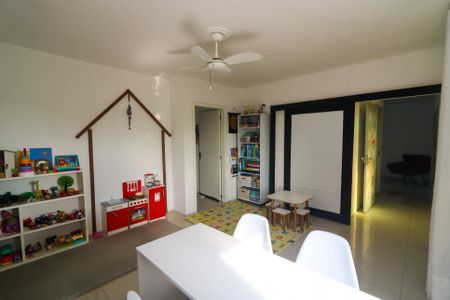 Casa à venda com 329m², 6 quartos e 3 vagasSala 3