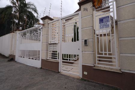 Casa de condomínio à venda com 110m², 3 quartos e 2 vagasFachada