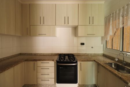 Casa de condomínio à venda com 110m², 3 quartos e 2 vagasCozinha