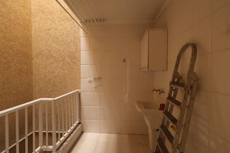 Casa de condomínio à venda com 110m², 3 quartos e 2 vagasÁrea de Serviço