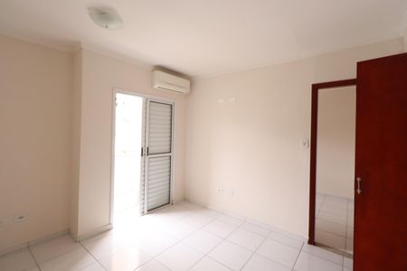 Casa de condomínio à venda com 110m², 3 quartos e 2 vagasQuarto Suíte