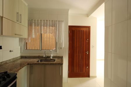 Casa de condomínio à venda com 110m², 3 quartos e 2 vagasCozinha