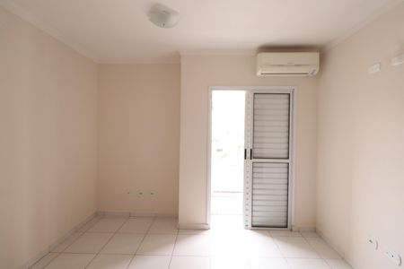 Casa de condomínio à venda com 110m², 3 quartos e 2 vagasQuarto Suíte