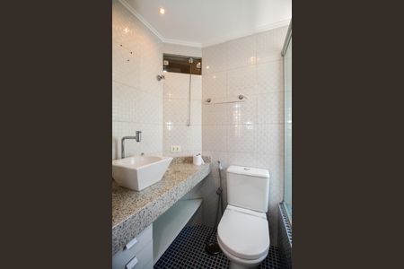 Apartamento à venda com 89m², 3 quartos e 1 vaga Apartamento à venda com 89m², 3 quartos e 1 vagaBanheiro da Suíte 2