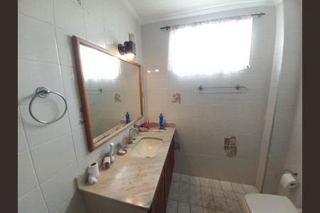 Apartamento para alugar com 171m², 3 quartos e 2 vagas Apartamento para alugar com 171m², 3 quartos e 2 vagasBanheiro da Suíte