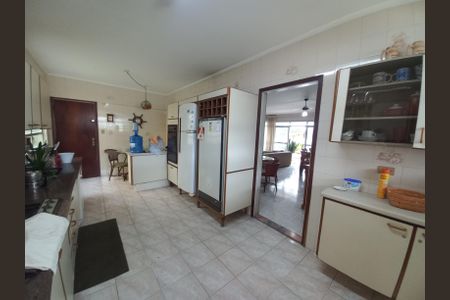 Apartamento para alugar com 171m², 3 quartos e 2 vagas Apartamento para alugar com 171m², 3 quartos e 2 vagasCozinha