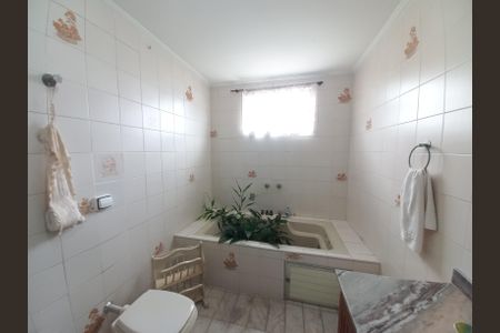 Apartamento para alugar com 171m², 3 quartos e 2 vagas Apartamento para alugar com 171m², 3 quartos e 2 vagasBanheiro 1