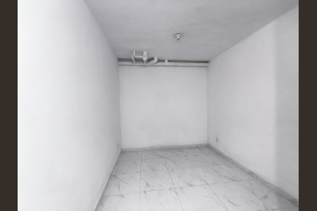 Quarto de kitnet/studio para alugar com 1 quarto, 28m² em Liberdade, São Paulo