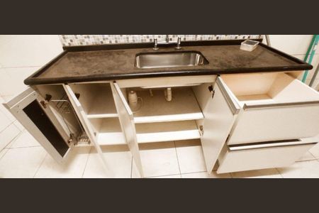 Apartamento à venda com 80m², 2 quartos e sem vaga Apartamento à venda com 80m², 2 quartos e sem vagaCozinha