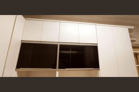 Apartamento à venda com 80m², 2 quartos e sem vaga Apartamento à venda com 80m², 2 quartos e sem vagaCozinha