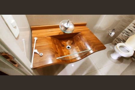 Apartamento à venda com 80m², 2 quartos e sem vaga Apartamento à venda com 80m², 2 quartos e sem vagaBanheiro