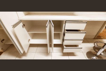 Apartamento à venda com 80m², 2 quartos e sem vaga Apartamento à venda com 80m², 2 quartos e sem vagaCozinha