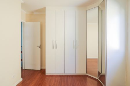 Quarto 1 de casa de condomínio para alugar com 2 quartos, 73m² em Jardim Joao XXIII, São Paulo