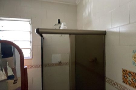 Casa para alugar com 300m², 4 quartos e 5 vagasBanheiro 2