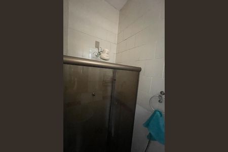 Casa para alugar com 300m², 4 quartos e 5 vagasBanheiro