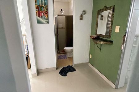 Casa para alugar com 300m², 4 quartos e 5 vagasCorredor