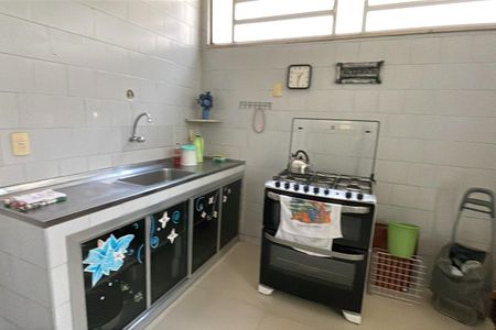 Casa para alugar com 300m², 4 quartos e 5 vagasCozinha