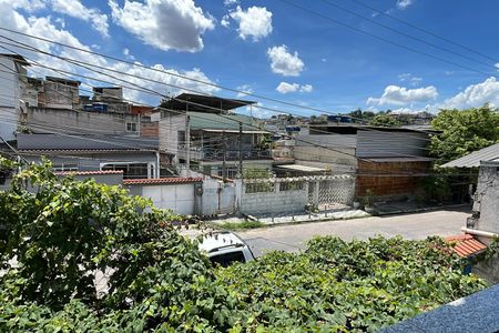 Casa para alugar com 300m², 4 quartos e 5 vagasTerraço