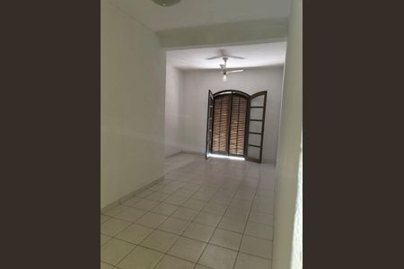 Casa para alugar com 3 quartos, 100m² em Campo Grande, São Paulo