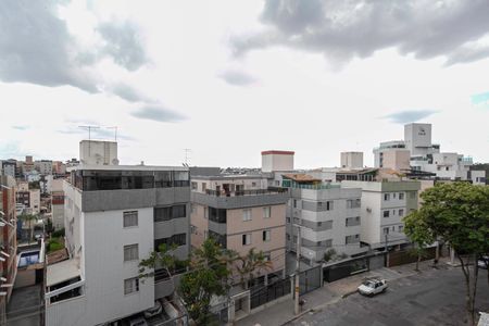 Apartamento à venda com 100m², 3 quartos e 2 vagasVista da suíte