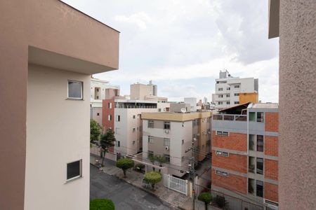 Apartamento à venda com 100m², 3 quartos e 2 vagasQuarto 2 - Vista