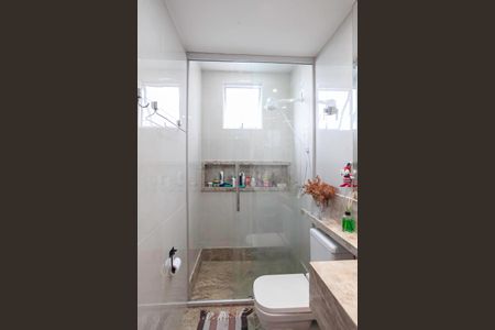 Apartamento à venda com 100m², 3 quartos e 2 vagasBanheiro social