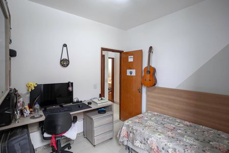Apartamento à venda com 100m², 3 quartos e 2 vagasQuarto 2