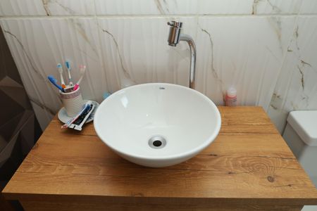 Casa à venda com 120m², 3 quartos e 3 vagasBanheiro 2