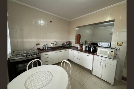 Casa para alugar com 4 quartos, 162m² em Cidade Nova São Miguel, São Paulo